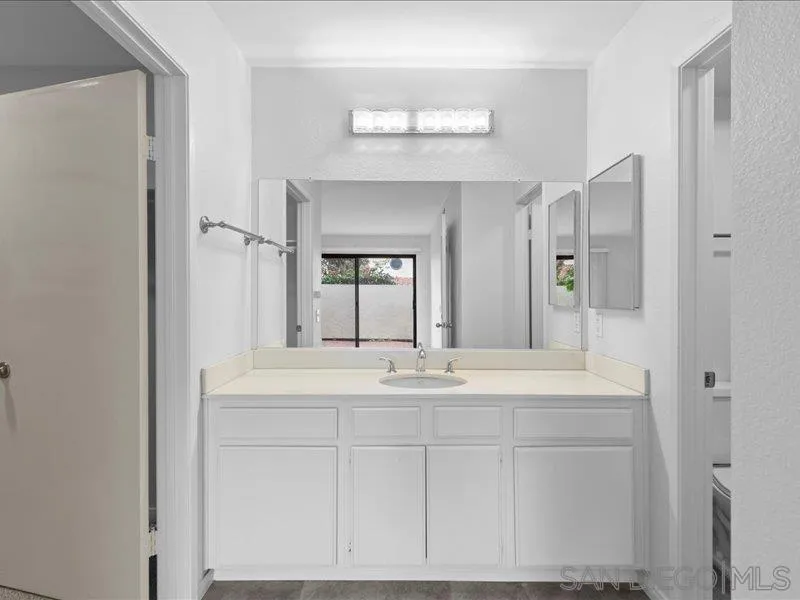 https://cdn.realtyfeed.com/cdn/127/250033098/9304f2e4bfeabdfae7e88b60e8909a03.webp