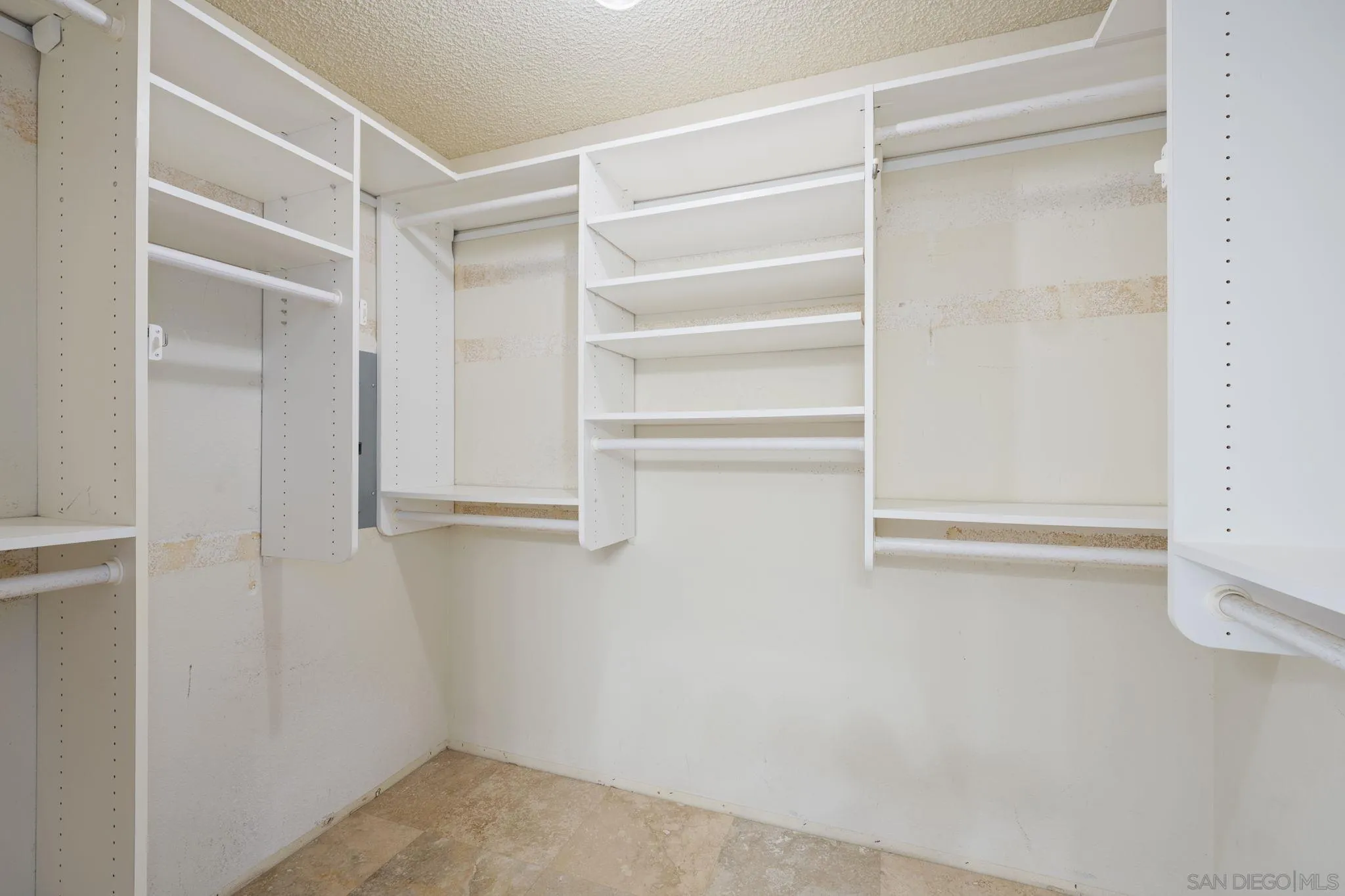 Photo #20: 250033103 Listing: Photo #20