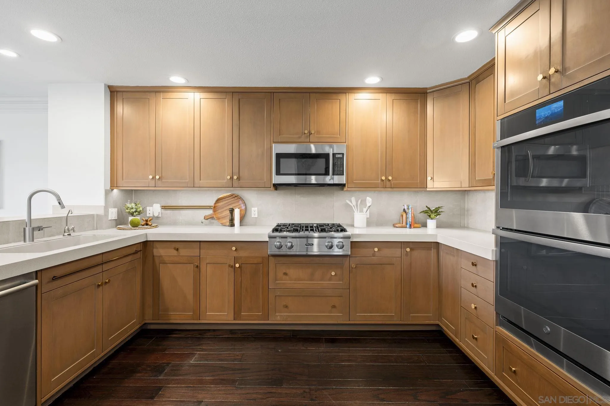 Photo #11: 250033103 Listing: Photo #11
