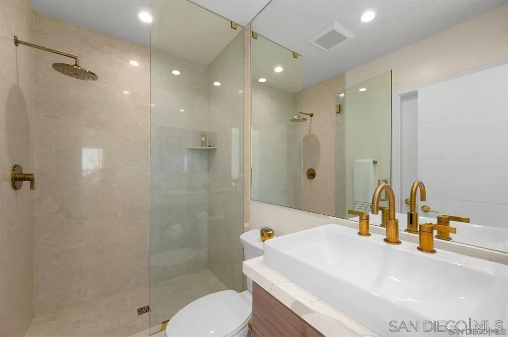 Photo #21: 250033122 Listing: Photo #21