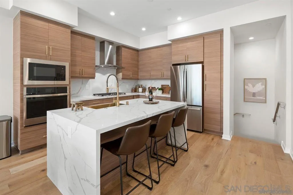 Photo #6: 250033122 Listing 