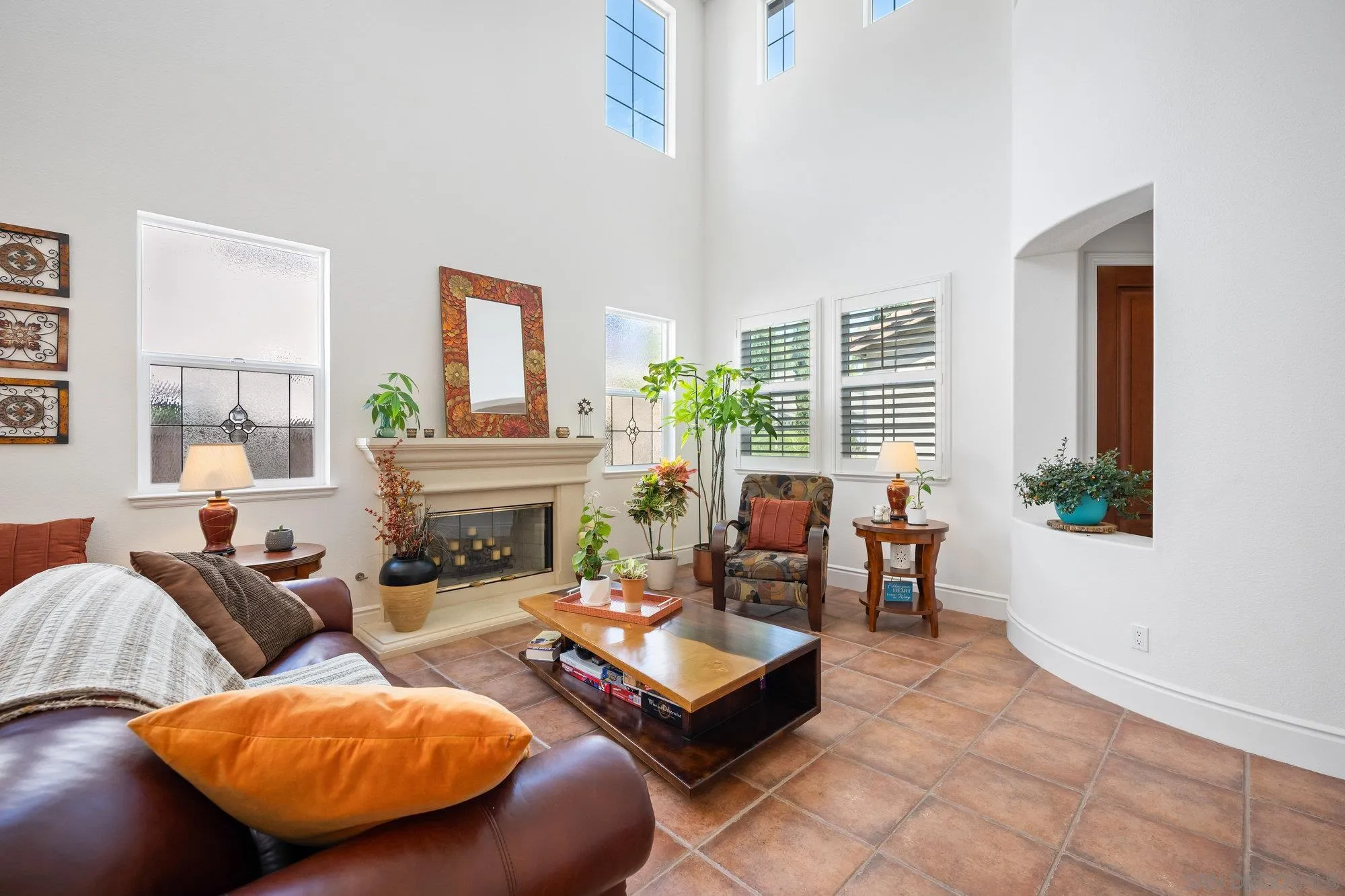 https://cdn.realtyfeed.com/cdn/127/250033124/03e996092f2e91da370a8f94eeac7bc2.webp