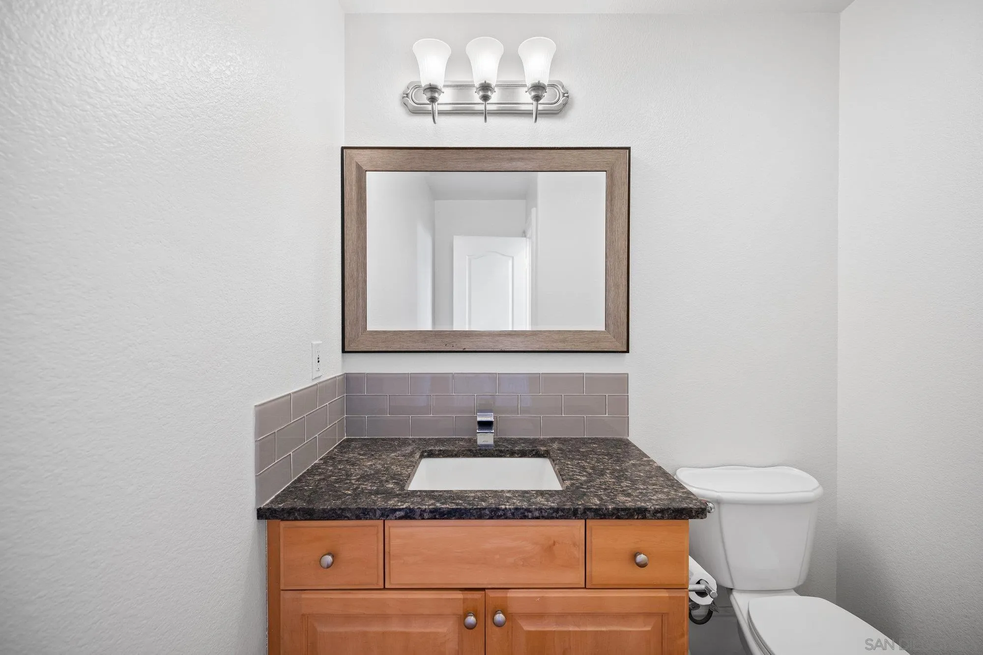 https://cdn.realtyfeed.com/cdn/127/250033124/2da6833bbbd9252e8747b463c331b11b.webp