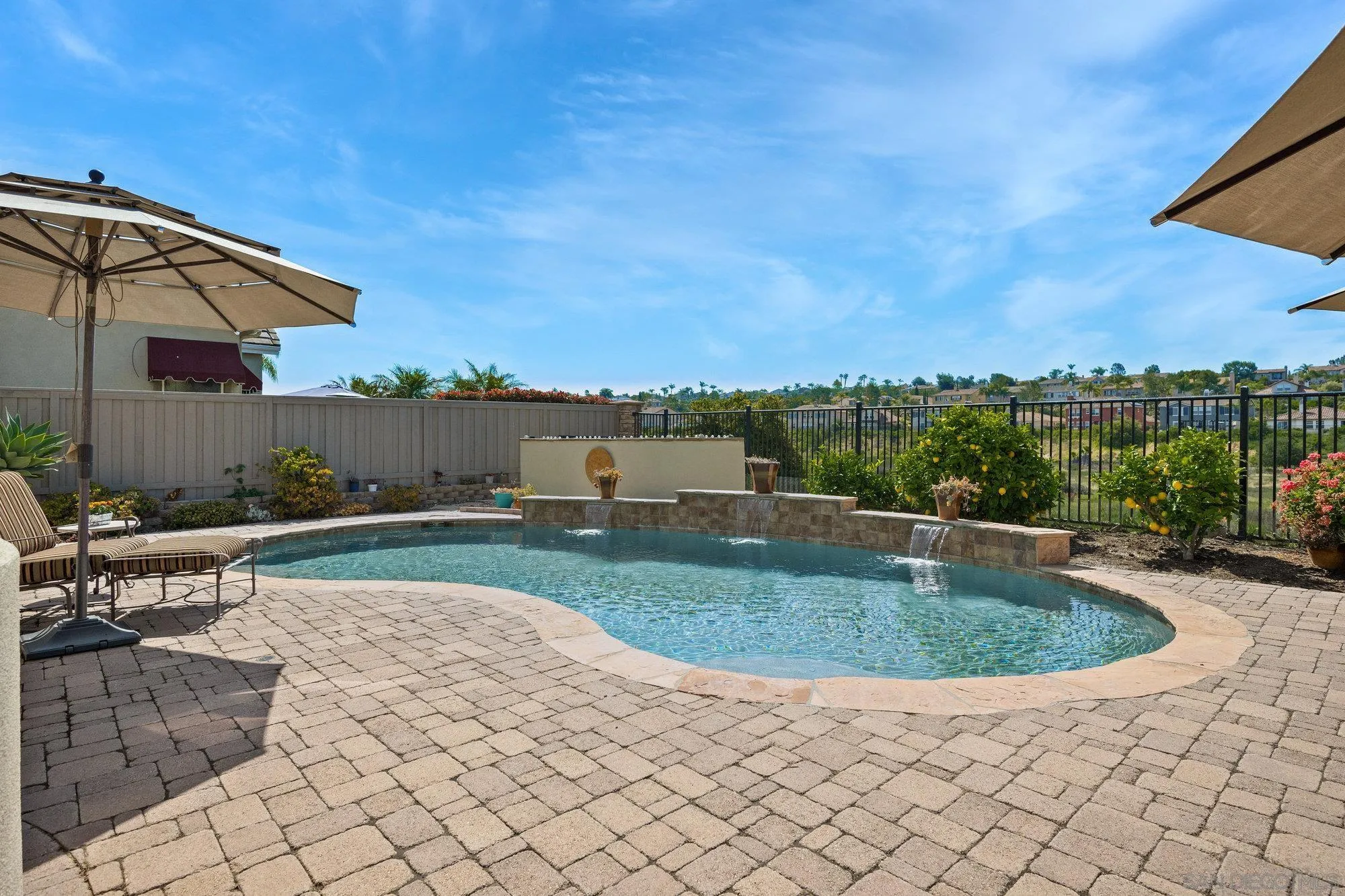 https://cdn.realtyfeed.com/cdn/127/250033124/336b32b05abad0653faaa3679c201ded.webp
