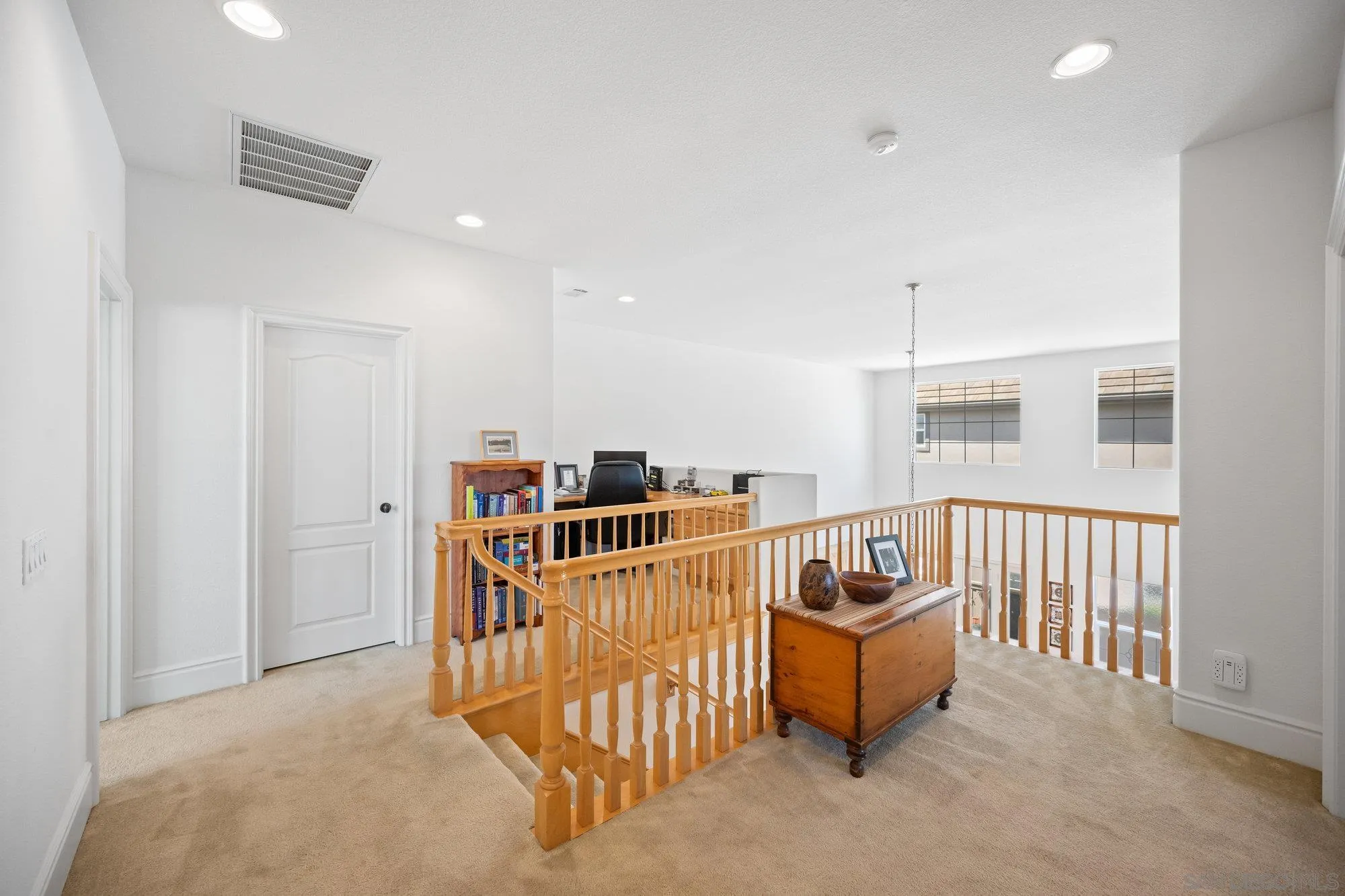 https://cdn.realtyfeed.com/cdn/127/250033124/60a959e7cbd5c90c472a515cace835fd.webp