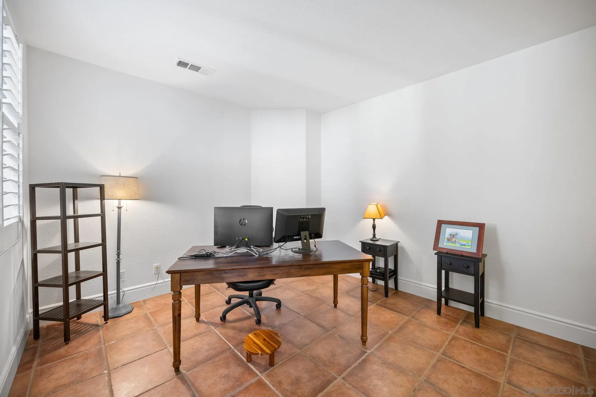 https://cdn.realtyfeed.com/cdn/127/250033124/6daea16ebae48289f211354106271a15.webp