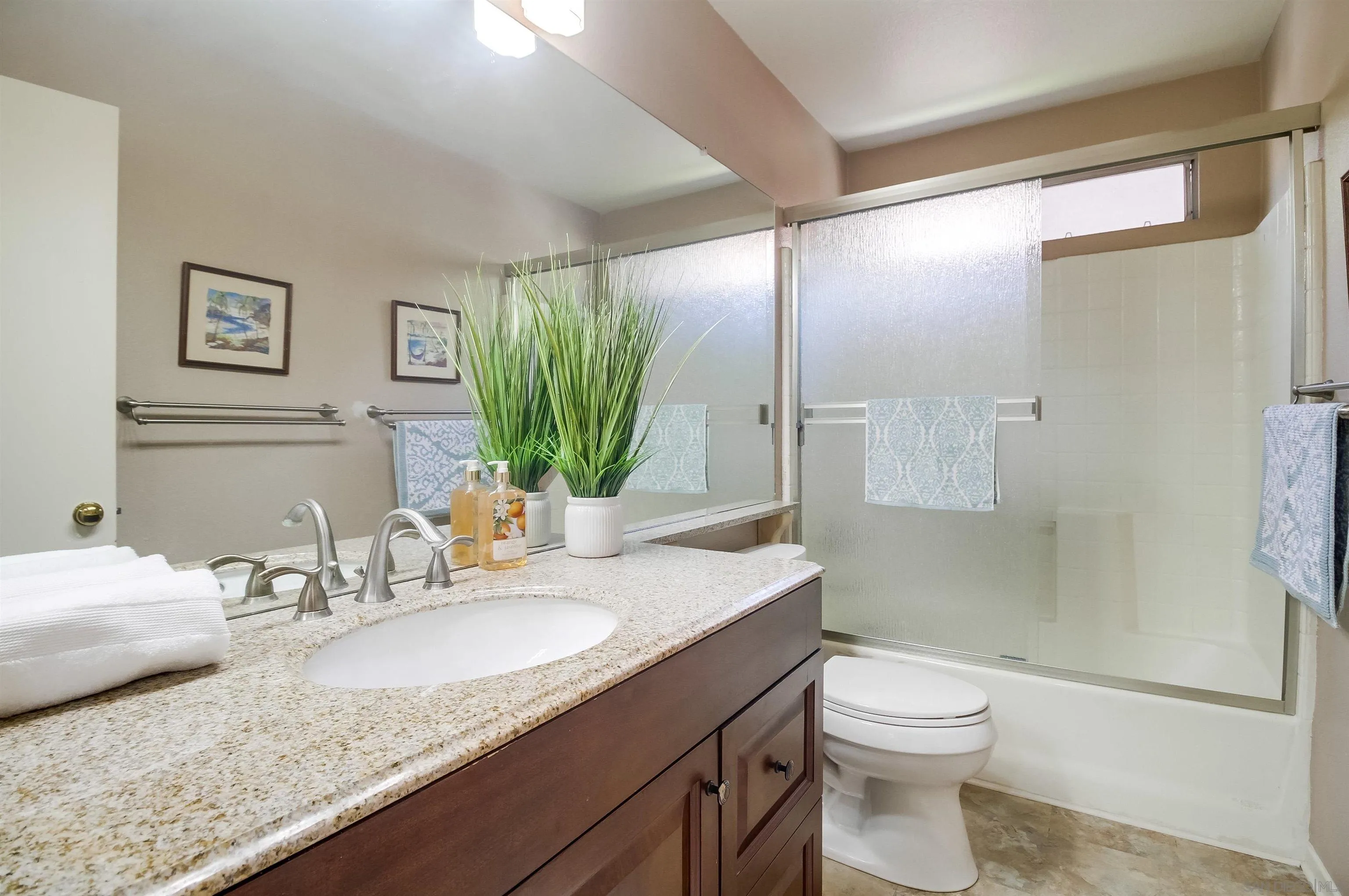 Photo #26: 250033138 Listing: Photo #26