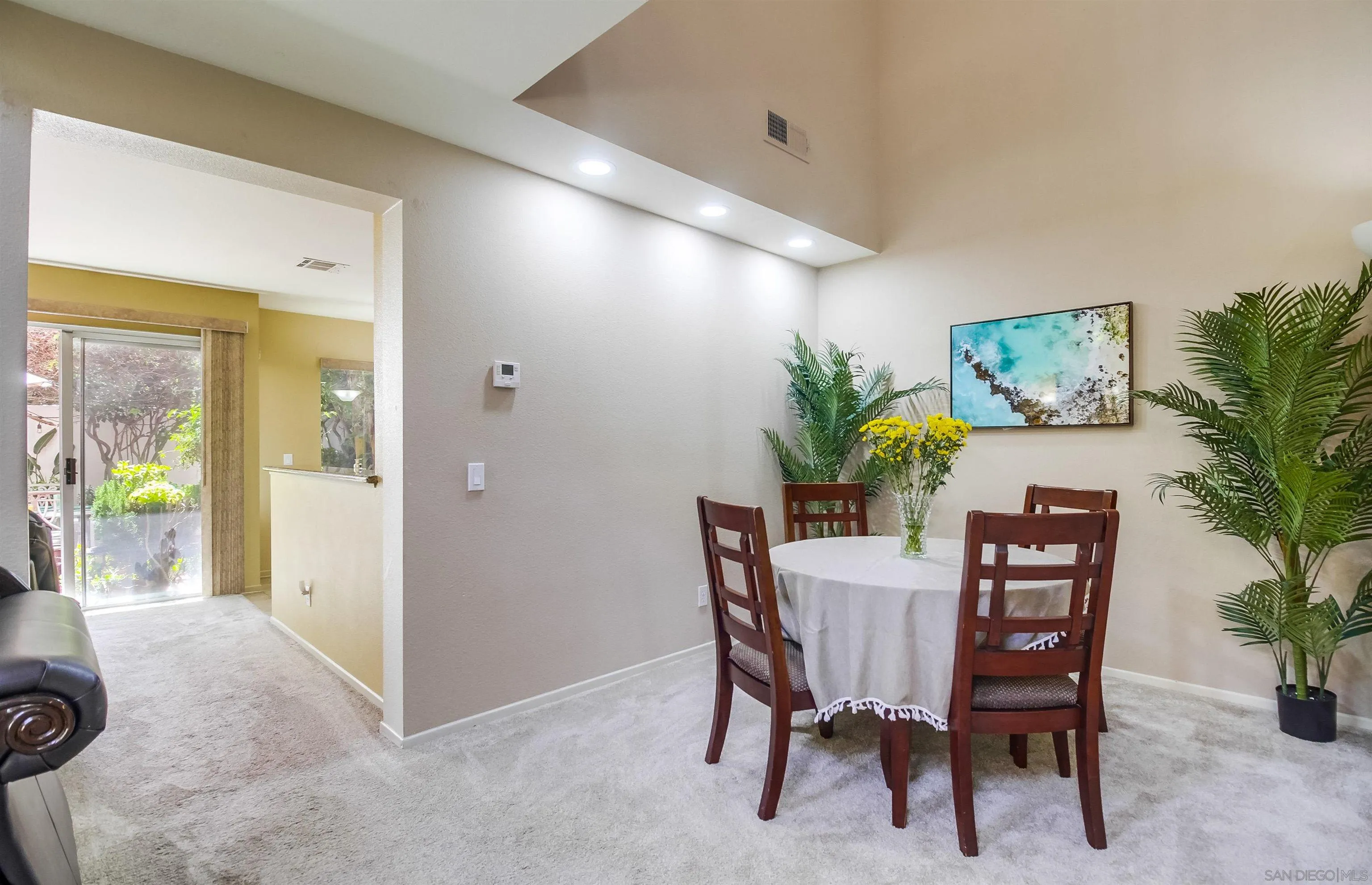 Photo #4: 250033138 Listing 