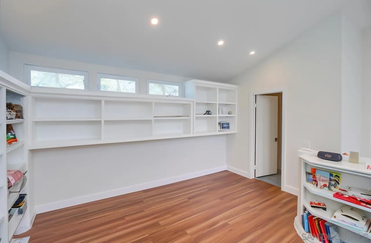 https://cdn.realtyfeed.com/cdn/127/250033148/8e2f832614f0131681a3afcdc7cdd029.webp