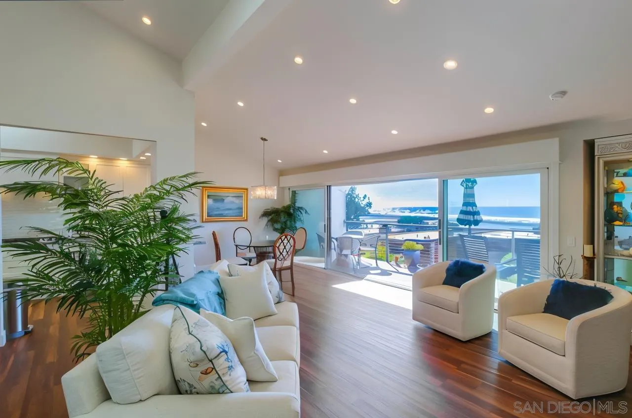 https://cdn.realtyfeed.com/cdn/127/250033148/cfc21f3b67681a8decf9556e1660ec96.webp