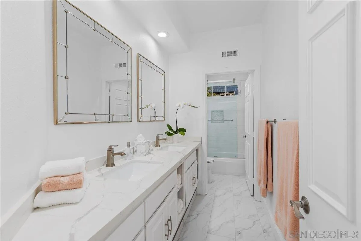 https://cdn.realtyfeed.com/cdn/127/250033149/0d81b687658a1f0785e162c4485af363.webp