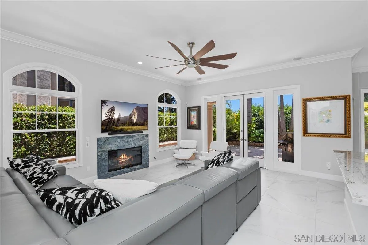 https://cdn.realtyfeed.com/cdn/127/250033149/499bf9c6c1a8256fb3664faf8469c6c4.webp