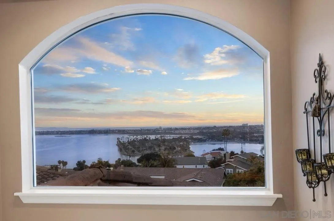 https://cdn.realtyfeed.com/cdn/127/250033153/e844b06925b476d2cc25bee640d05d08.webp