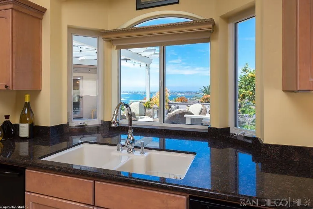https://cdn.realtyfeed.com/cdn/127/250033153/f1017e6df68cbb82543f53492b59e908.webp