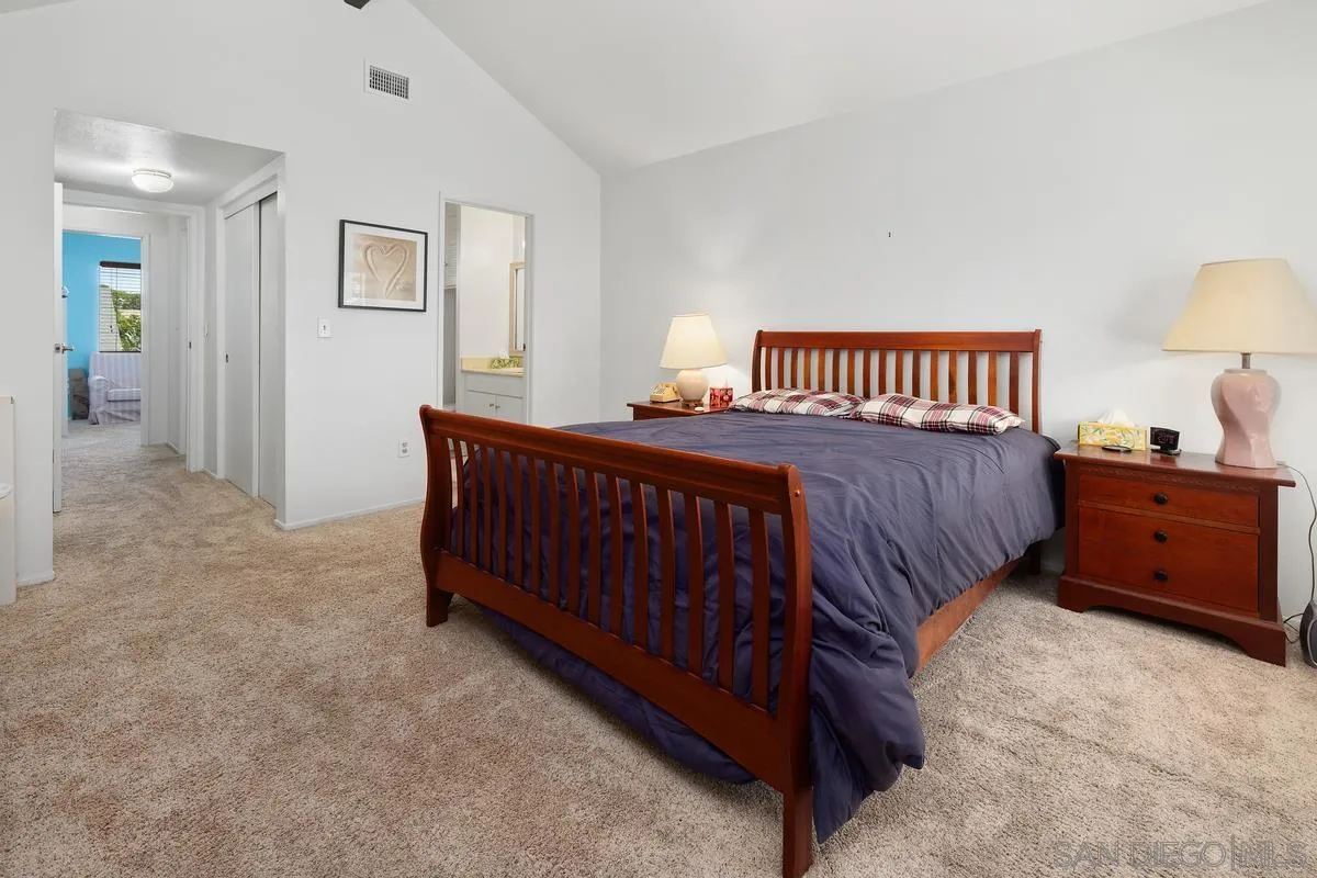 https://cdn.realtyfeed.com/cdn/127/250033159/6d0fbc468e7b7d80887bc9b6c131224c.webp