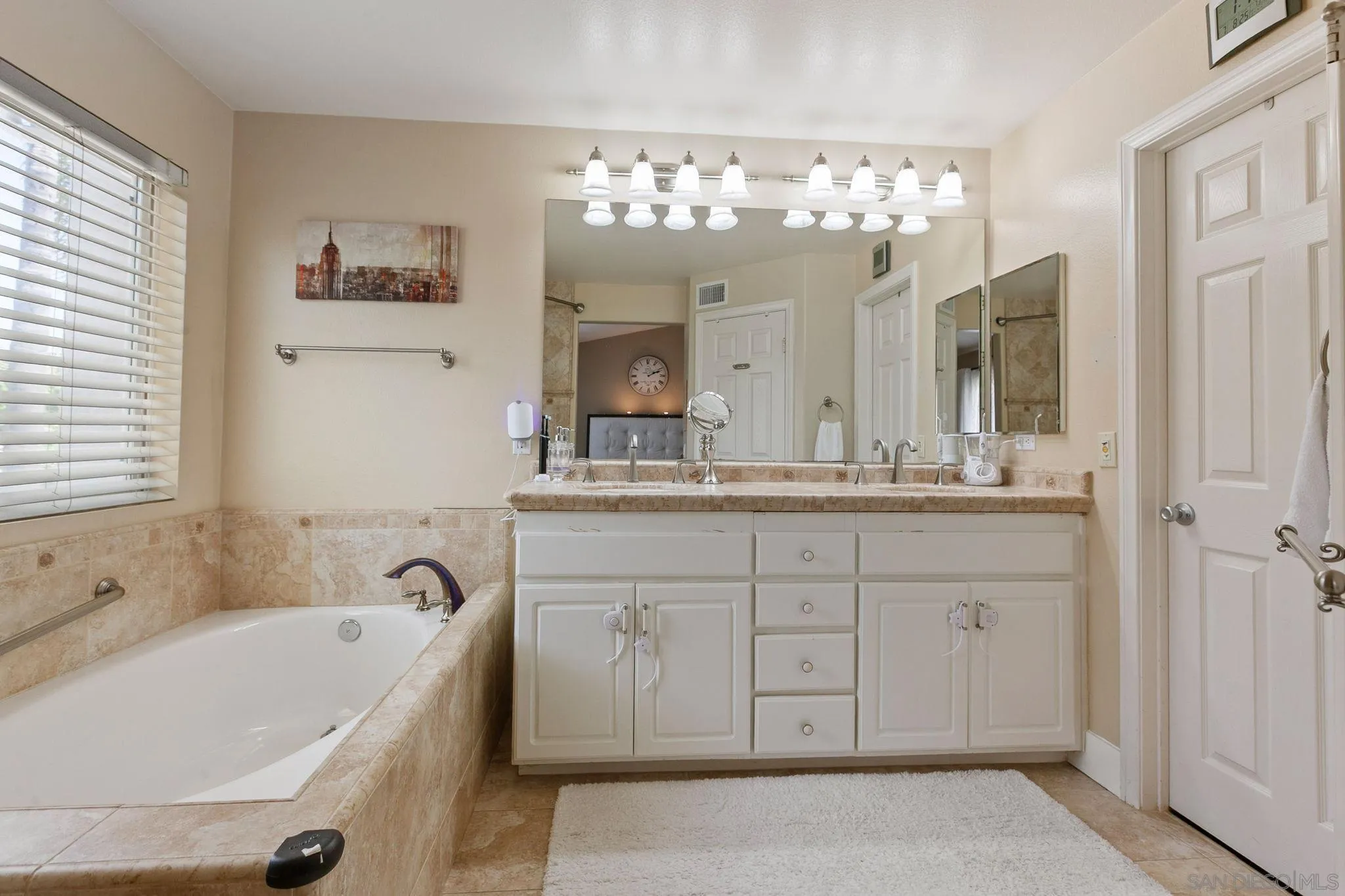 Photo #14: 250033177 Listing: Photo #14