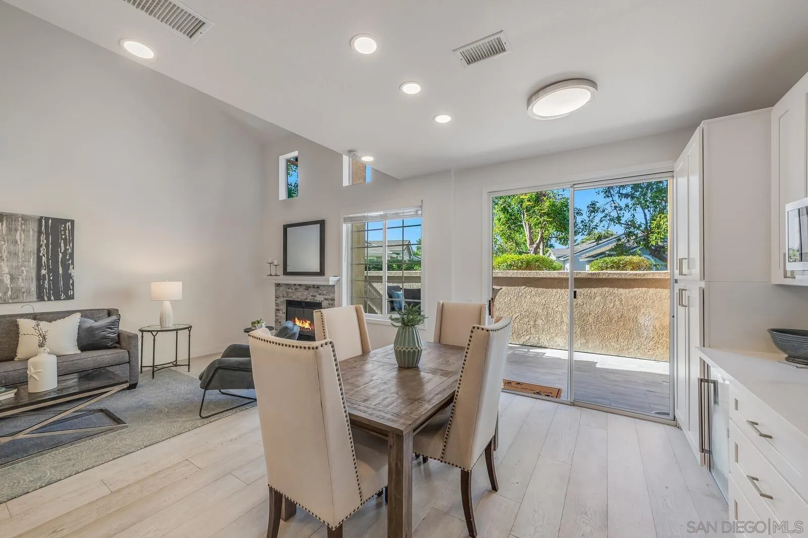 Photo #6: 250033179 Listing 