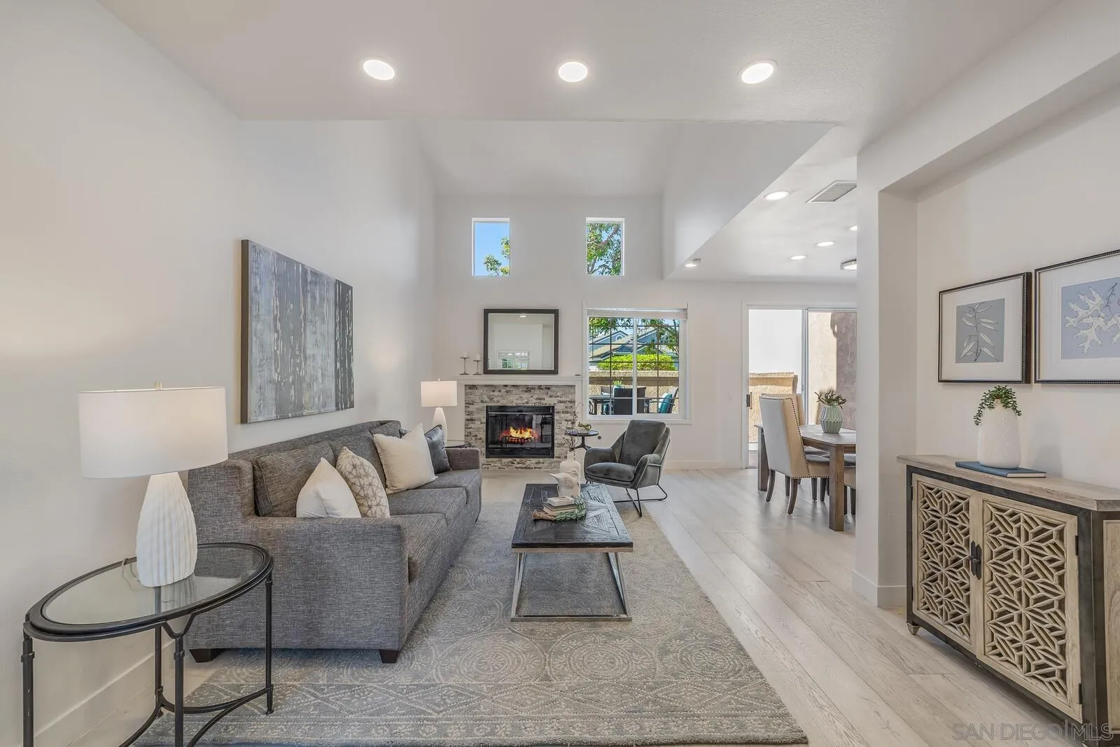 Photo #3: 250033179 Listing 