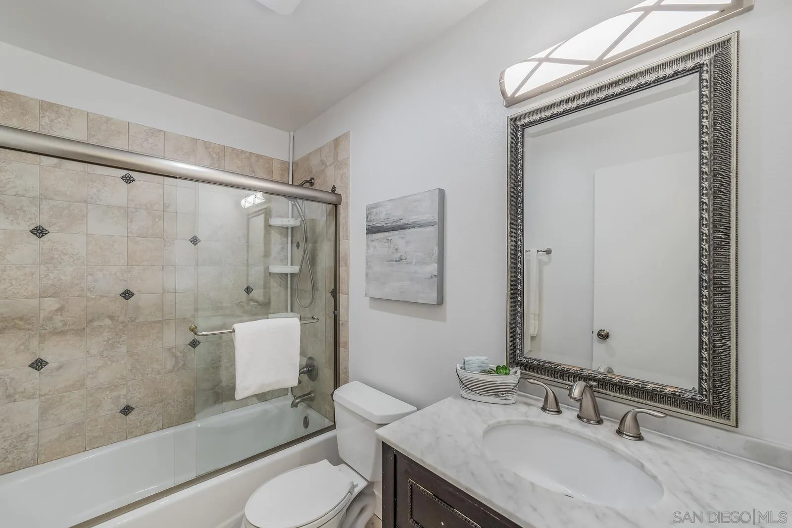 Photo #19: 250033179 Listing: Photo #19
