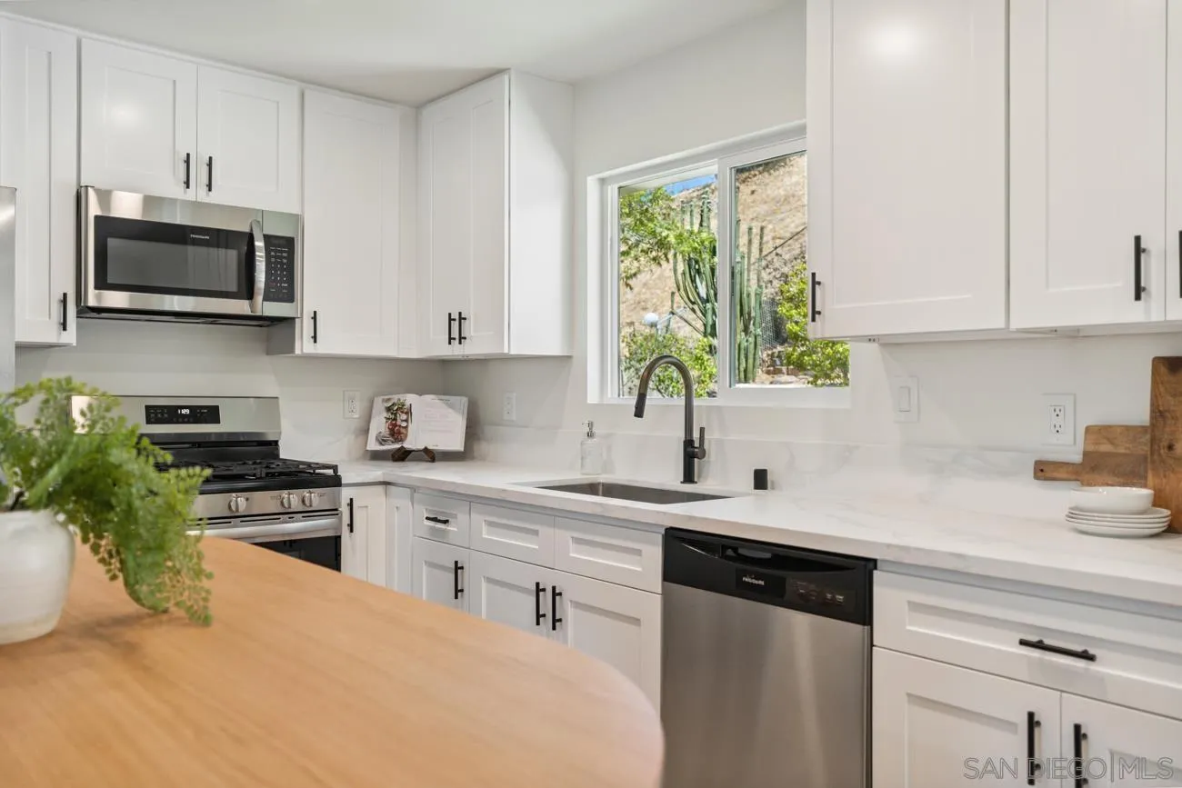 1551 Tarleton Street, SPRING VALLEY, CA 91977 Sold Property