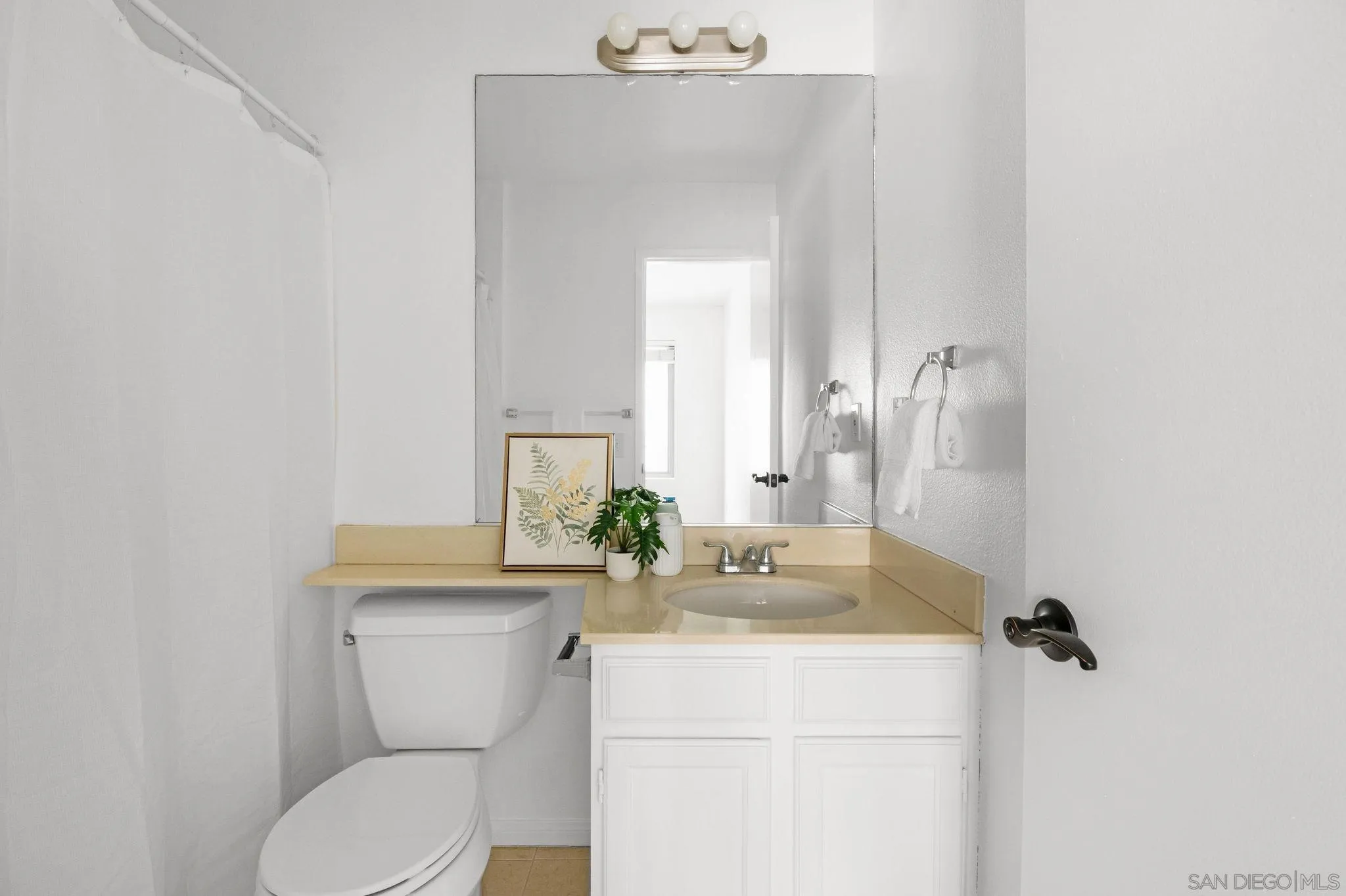 https://cdn.realtyfeed.com/cdn/127/250033199/6b73ac65c9785f026c3a0b3df9f9e6fa.webp