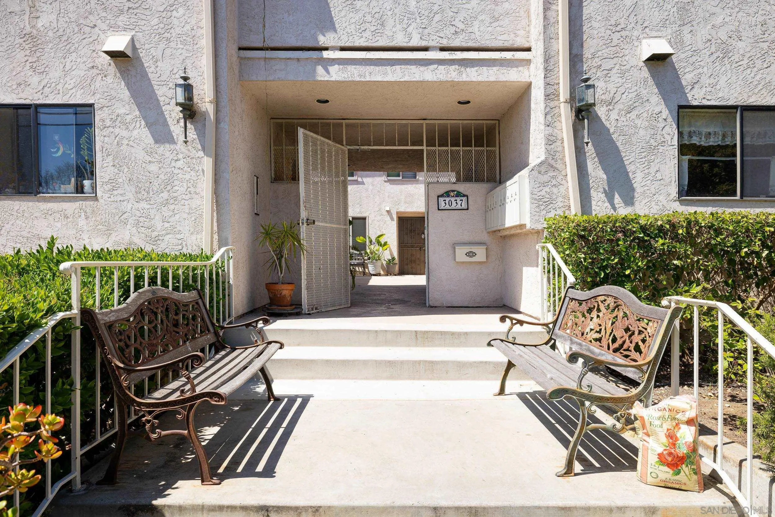 https://cdn.realtyfeed.com/cdn/127/250033199/daf7e954339cdbdc79c4b22770b329c7.webp