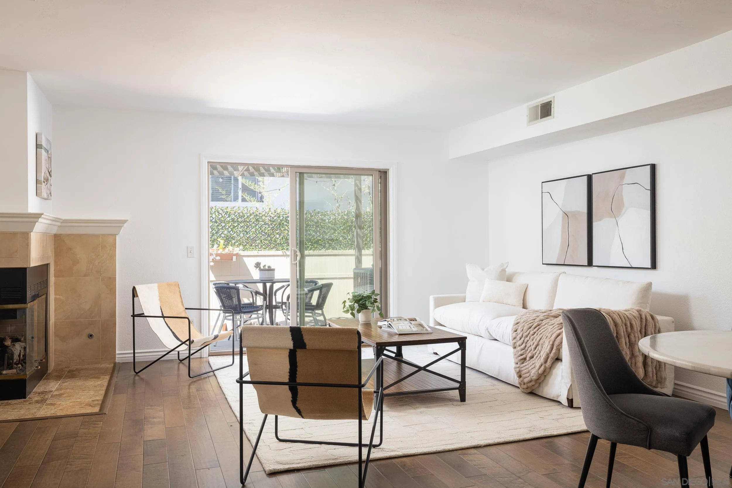 https://cdn.realtyfeed.com/cdn/127/250033199/ee365a3ab438de99e90007ee623c7abe.webp