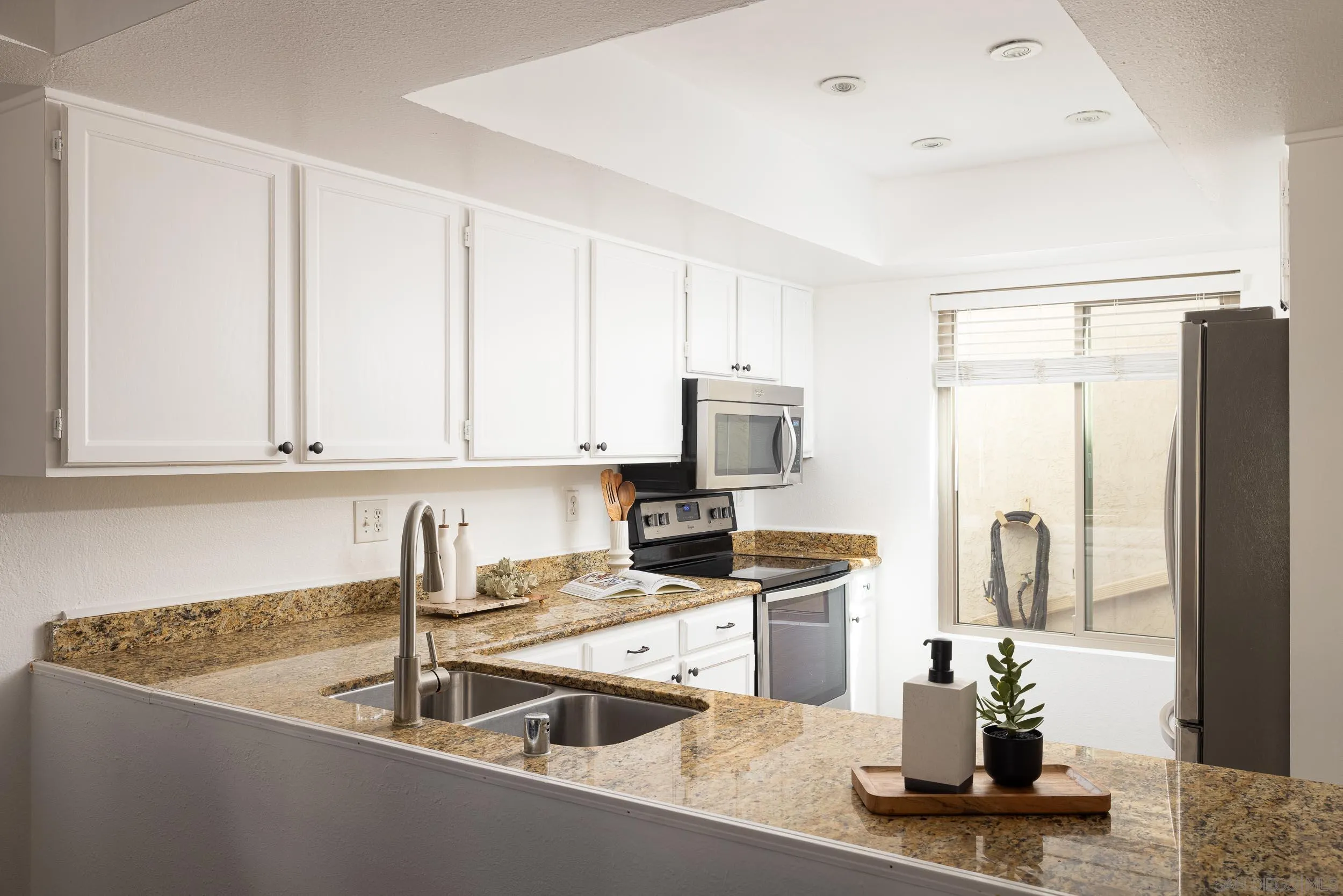 https://cdn.realtyfeed.com/cdn/127/250033199/feb3f6de11b6fc2e7ec58207c11eb16e.webp