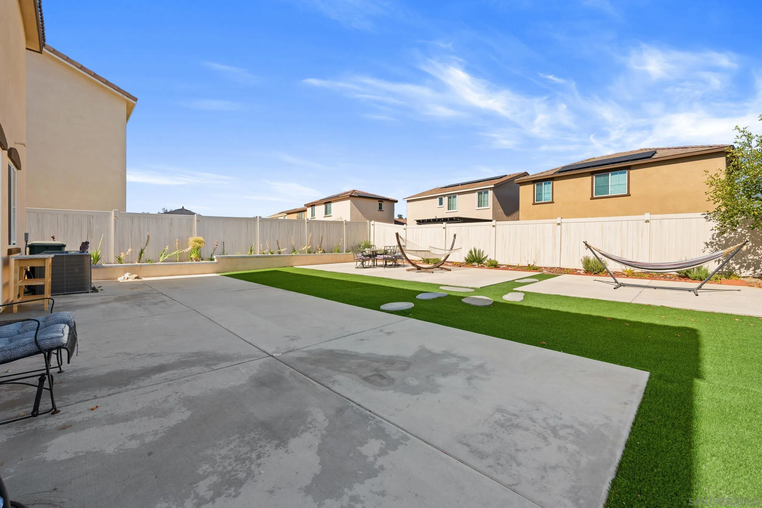 https://cdn.realtyfeed.com/cdn/127/250033207/46d8c948df3fd628b2289b19d89a3235.webp