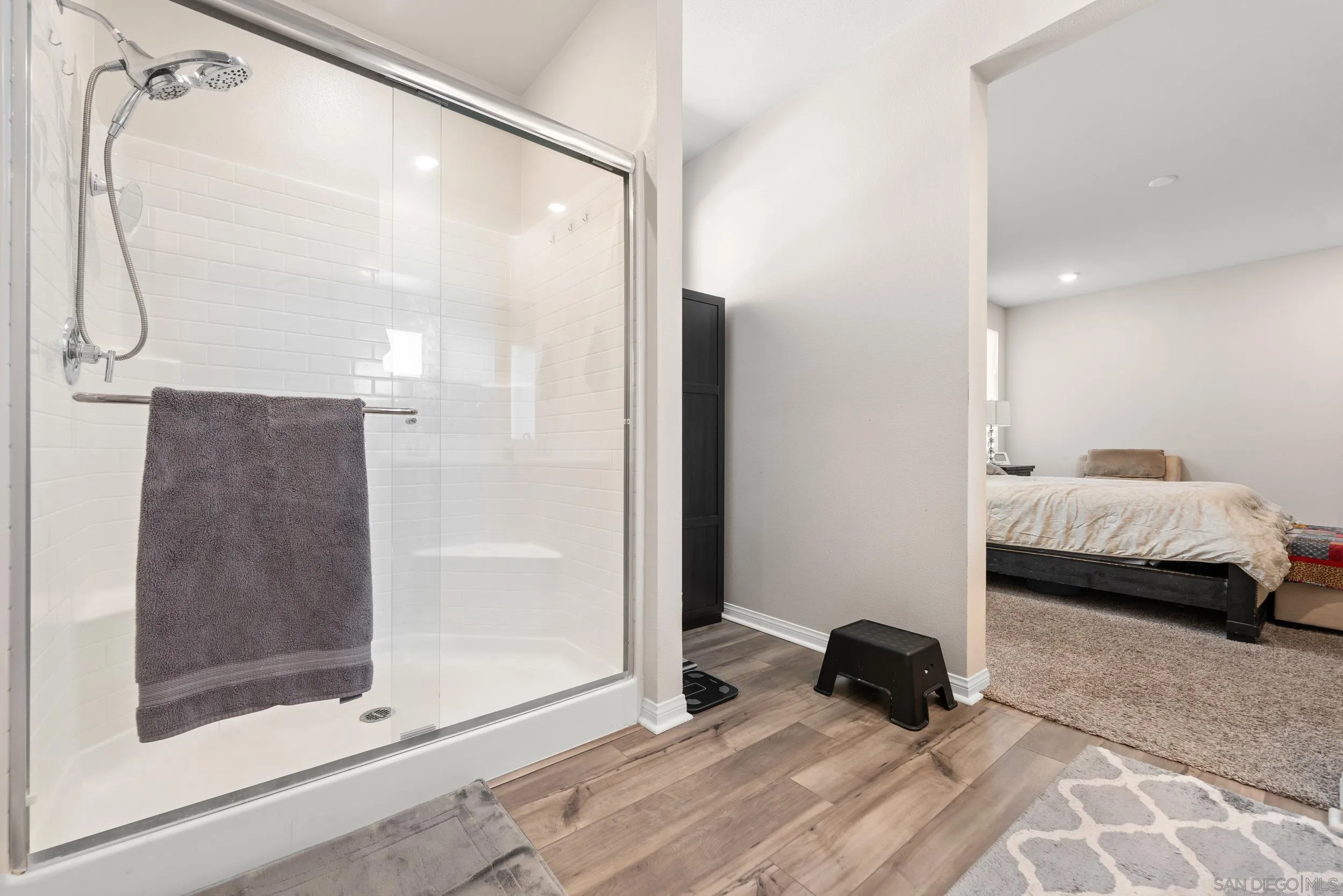 https://cdn.realtyfeed.com/cdn/127/250033207/d5b9ab344e6a8de89dfdd04220bce8f3.webp