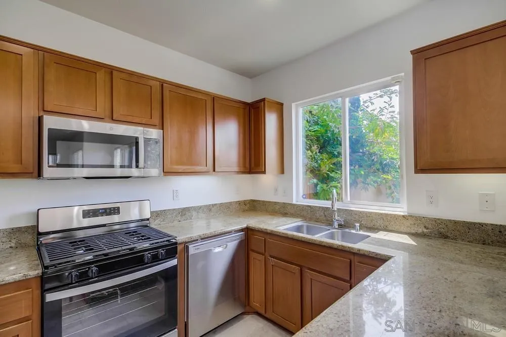 https://cdn.realtyfeed.com/cdn/127/250033214/14e6fd7ff639dca1d72c281a5bd52fe5.webp