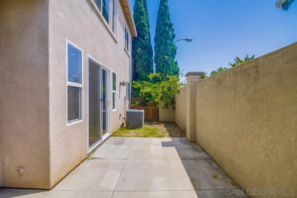 https://cdn.realtyfeed.com/cdn/127/250033214/4cc1fe9048ab8123fd4d5340f08965d0.webp