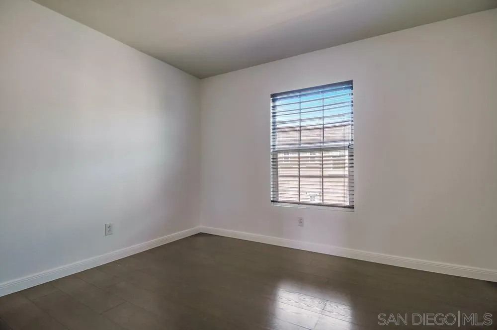 https://cdn.realtyfeed.com/cdn/127/250033214/5d9cc78238d22c4d26e24dcce97ed67b.webp