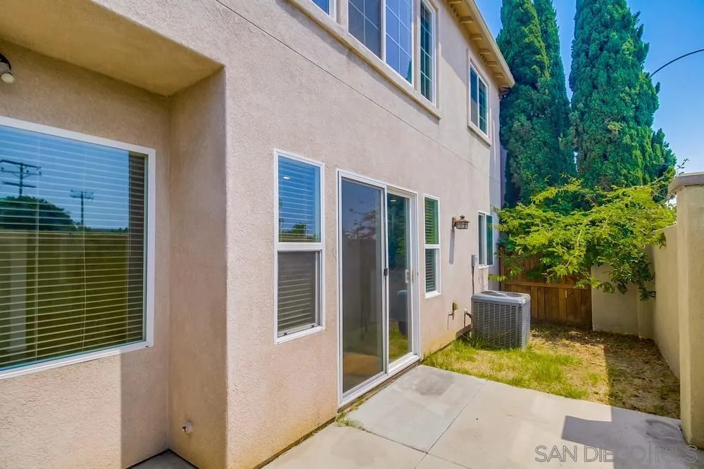 https://cdn.realtyfeed.com/cdn/127/250033214/adb49d738a32336dd7cfee926194961d.webp