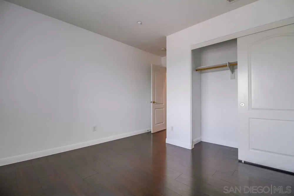 https://cdn.realtyfeed.com/cdn/127/250033214/d147d565cf5d98d68ee841db820d2f08.webp