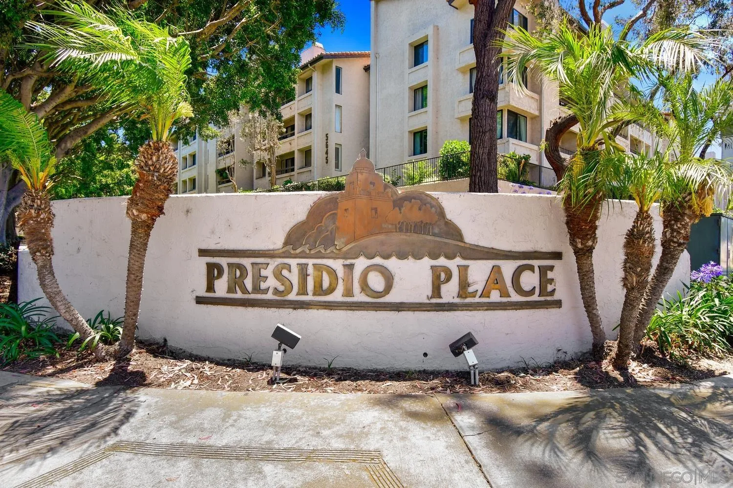 https://cdn.realtyfeed.com/cdn/127/250033218/5d86843bac4d394e560857a3c91f8b5b.webp