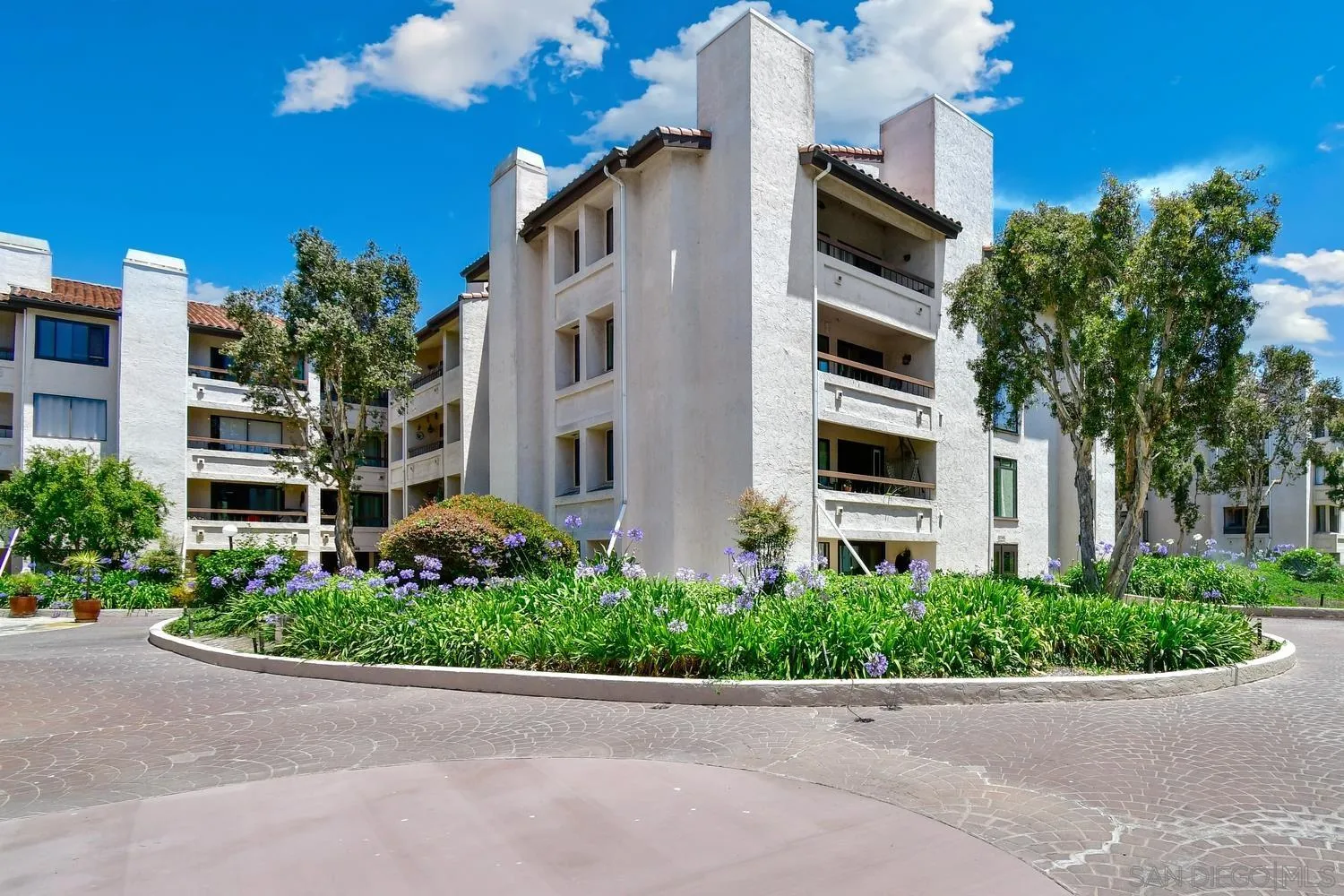 https://cdn.realtyfeed.com/cdn/127/250033218/8ec4a596bb2da737728ef21f1f0e46d6.webp