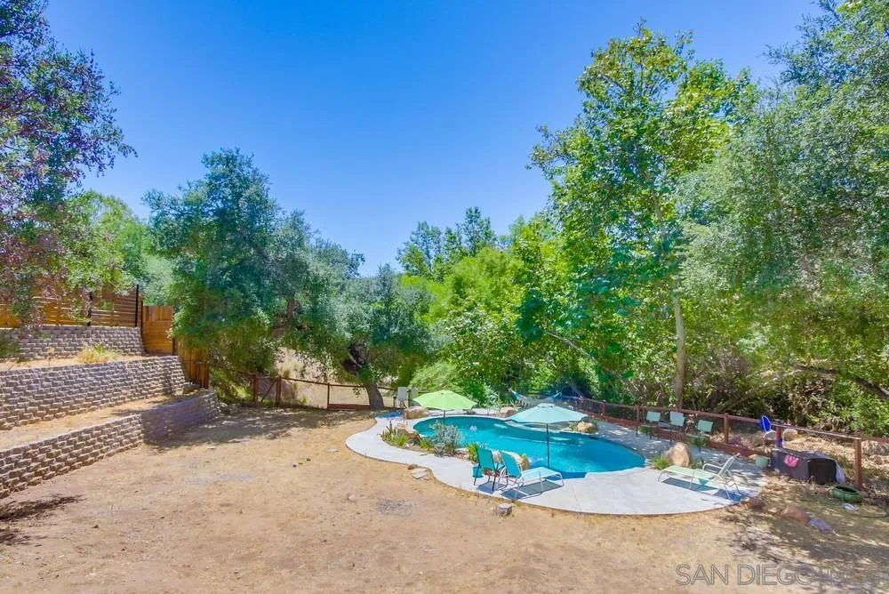 https://cdn.realtyfeed.com/cdn/127/250033238/5a1af7acb6858902727f570d3a146c20.webp