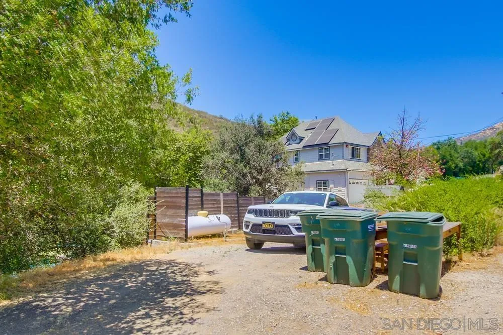 https://cdn.realtyfeed.com/cdn/127/250033238/7f908fc0956ff4896e24d488f8f3a1d6.webp