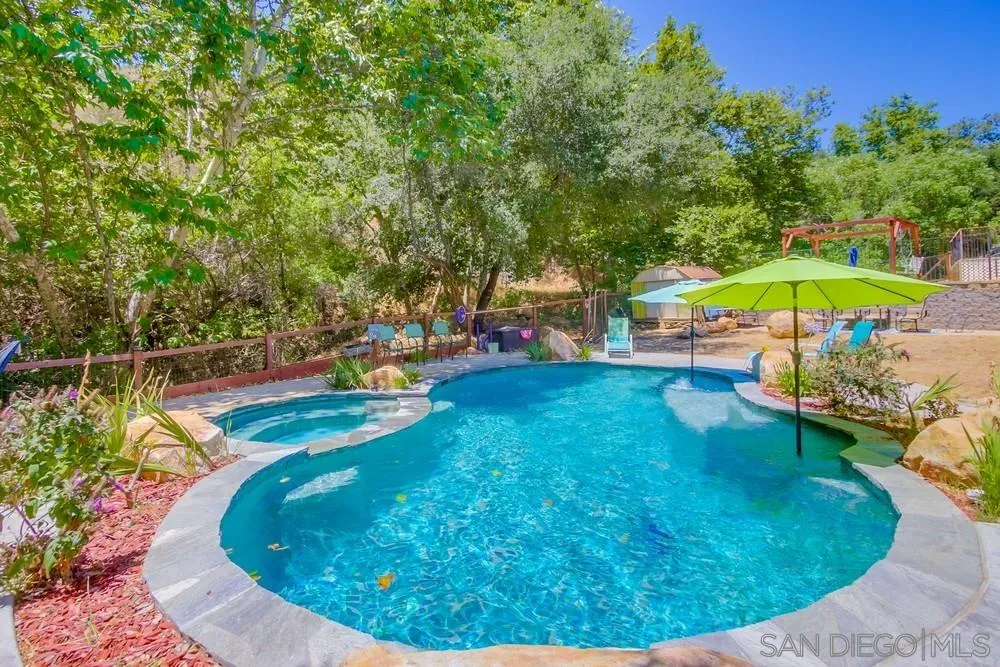 https://cdn.realtyfeed.com/cdn/127/250033238/a47dbab03ffc6c9d831f3f5169f8dc9e.webp
