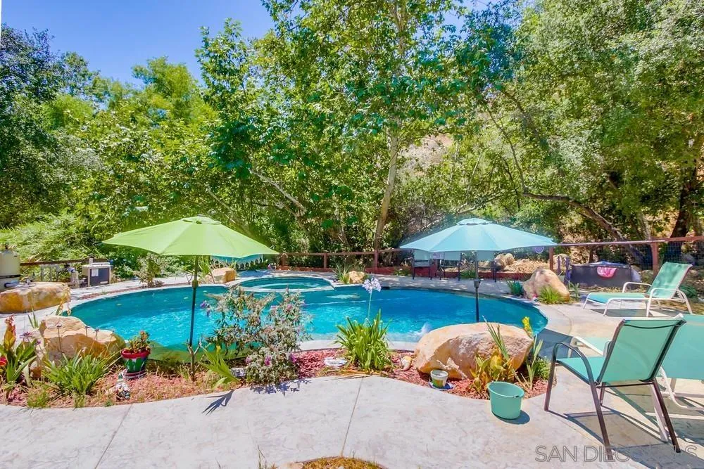 https://cdn.realtyfeed.com/cdn/127/250033238/ab0355d47e29a1d4c8681f348d2c8723.webp