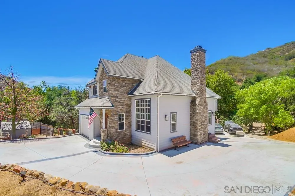 https://cdn.realtyfeed.com/cdn/127/250033238/b06d0f6b7e8623f16533cd92d94a0011.webp