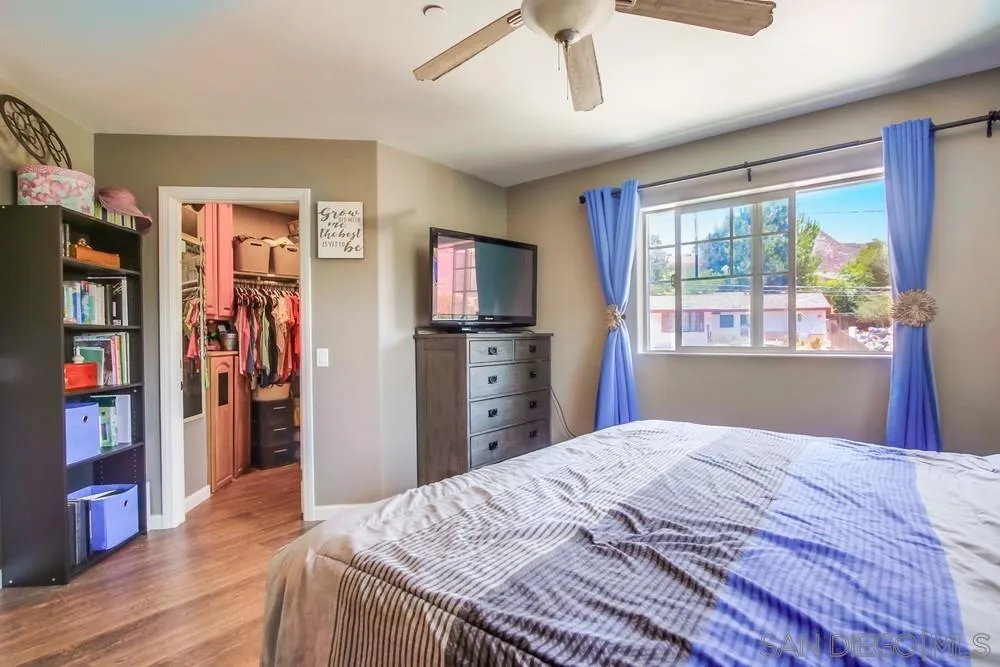 https://cdn.realtyfeed.com/cdn/127/250033238/cc5fe7b0f5f4114697dbab47c309c0d8.webp