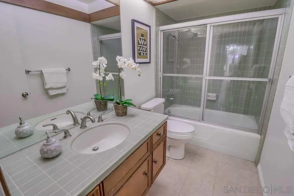 Photo #32: 250033266 Listing: Photo #32