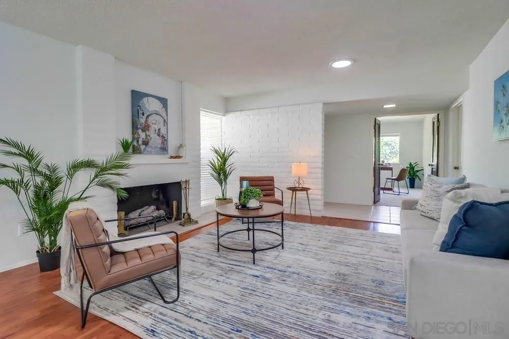 Photo #2: 250033266 Listing 