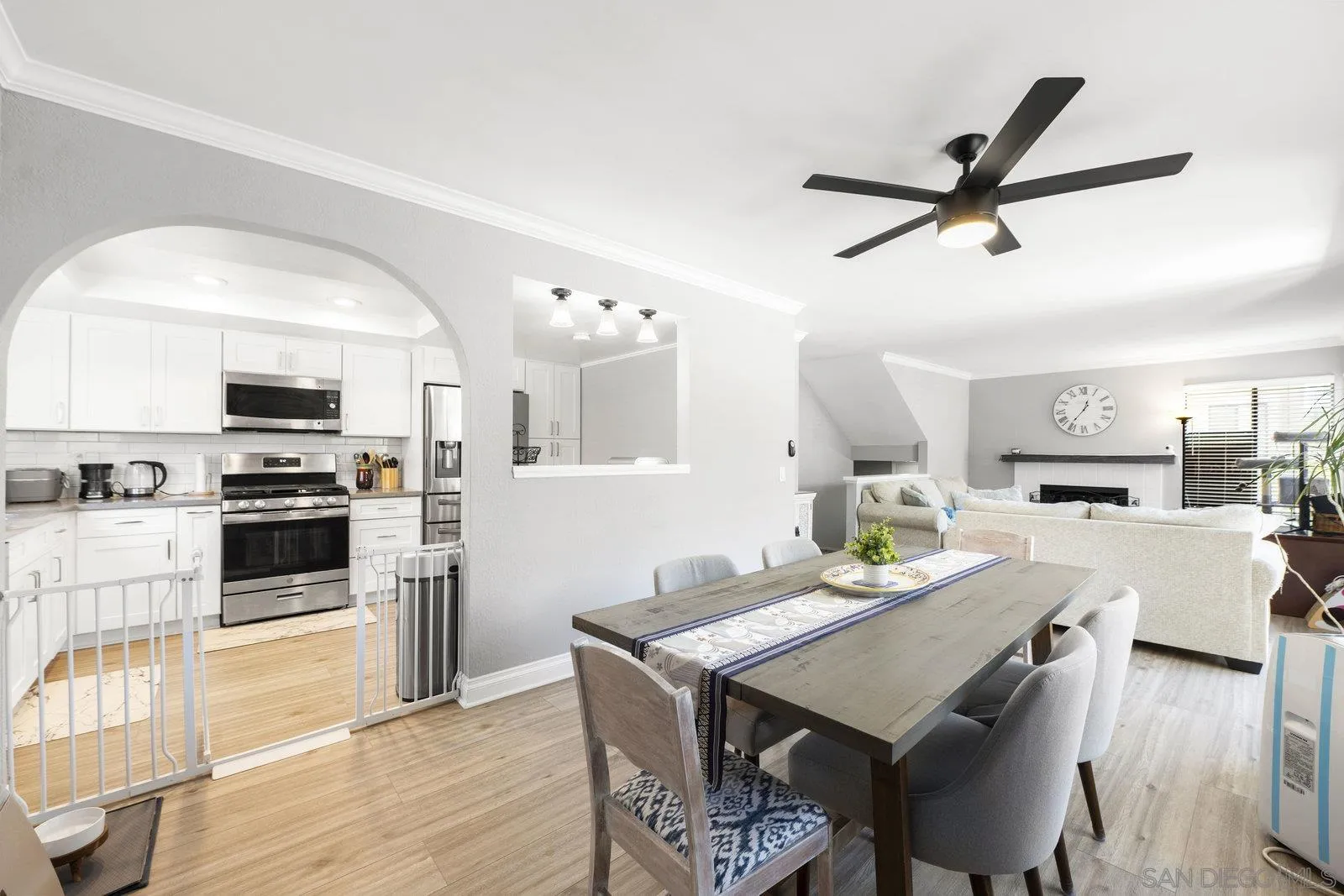 More Details about MLS # 250033275 : 9997 PASEO MONTRIL