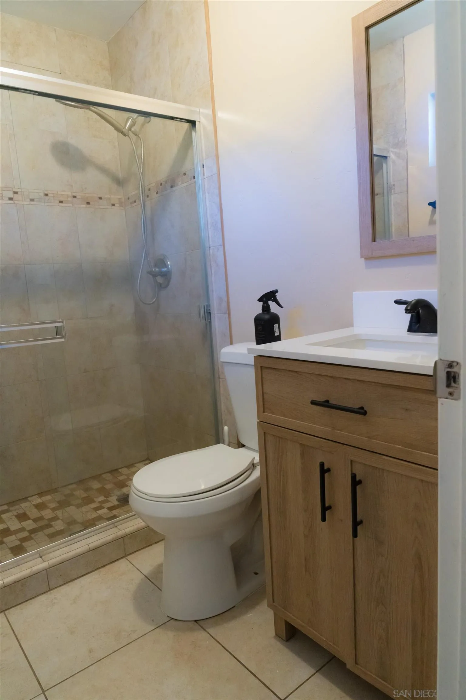 https://cdn.realtyfeed.com/cdn/127/250033289/27ad10323779c4d72290cb01f32f3e36.webp