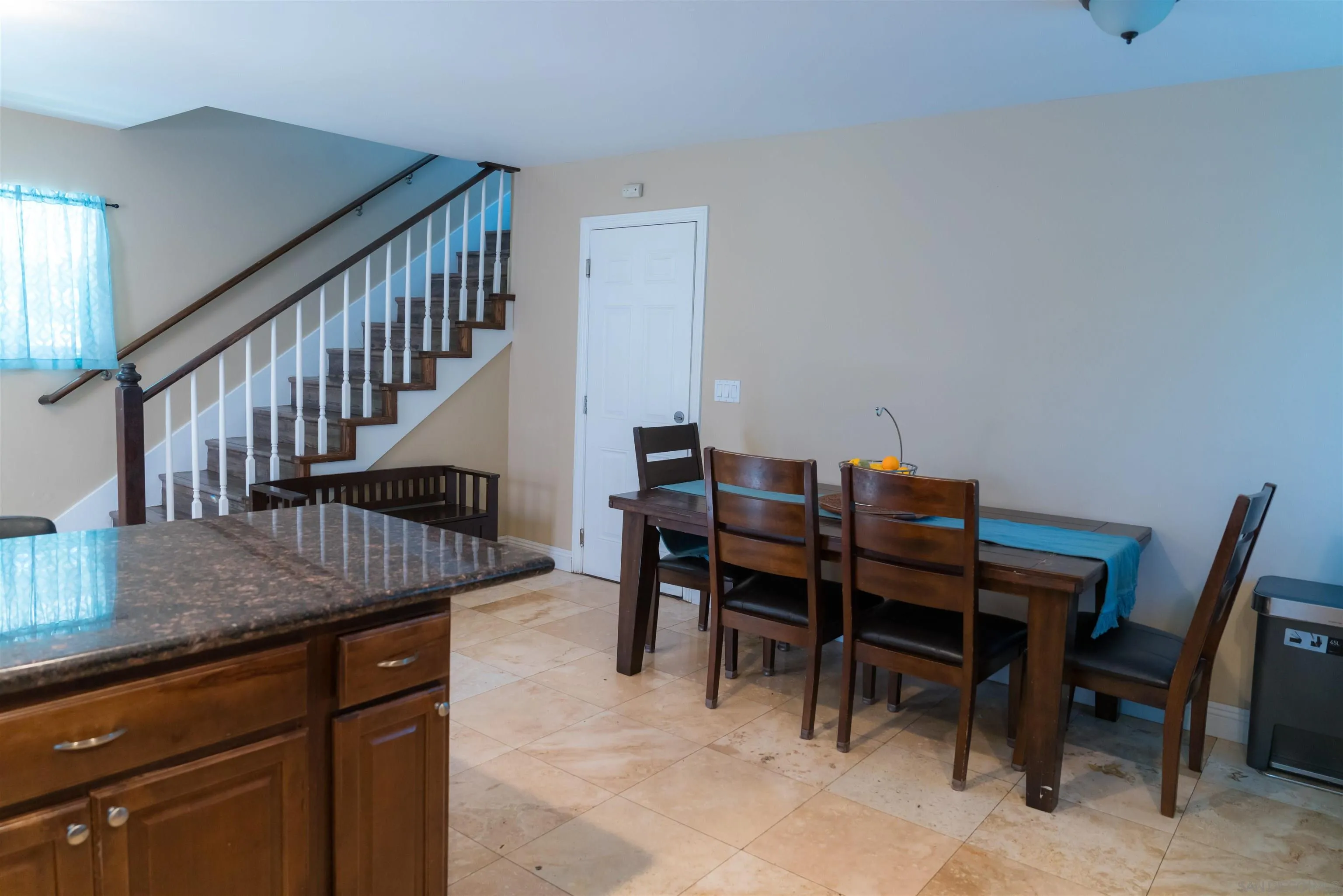 https://cdn.realtyfeed.com/cdn/127/250033289/e765e52ea9330cb227270777ebf500fc.webp