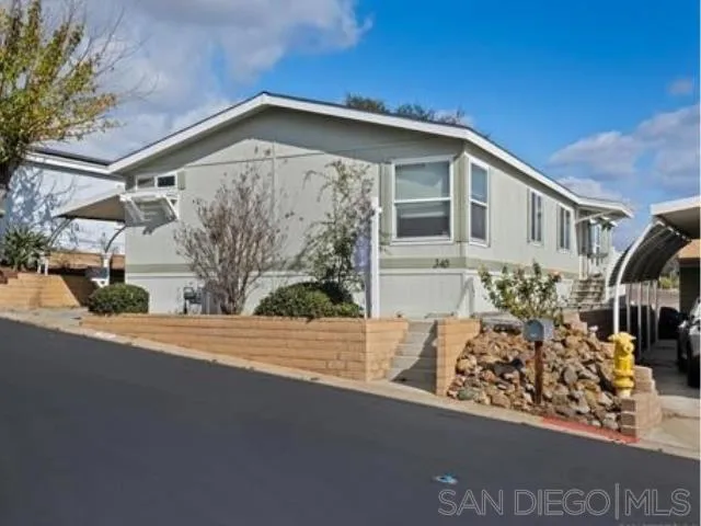 https://cdn.realtyfeed.com/cdn/127/250033298/76b0e112ea1807f3dc645efffc194804.webp