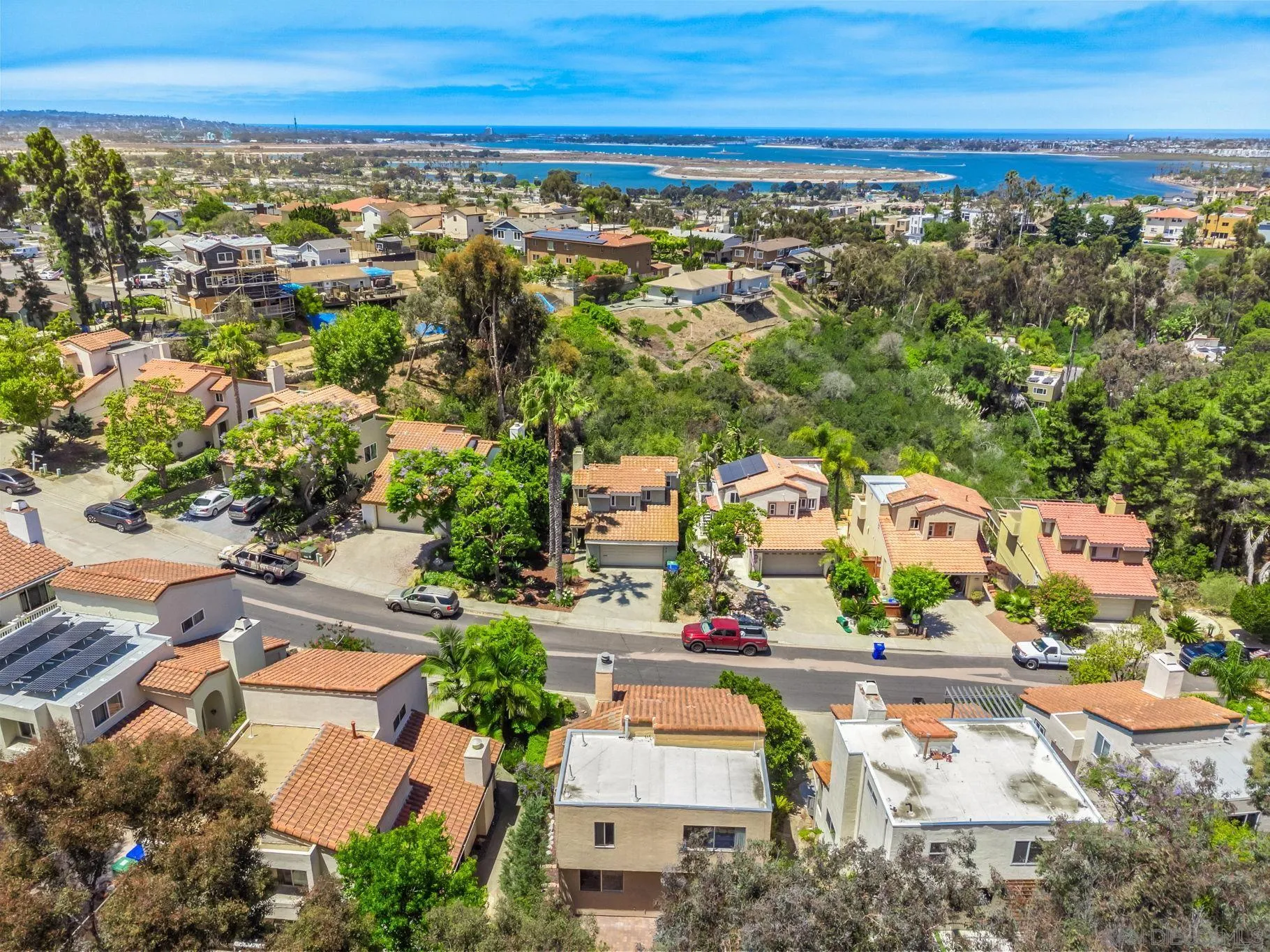https://cdn.realtyfeed.com/cdn/127/250033299/06e6cf2f44c7544573f4aa16d6a87956.webp